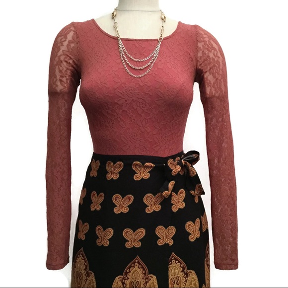 Long Sleeve Mauve Lace Top! - Picture 3 of 7